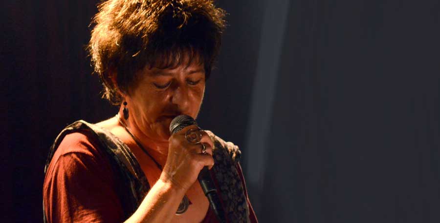 ΦΩΤΕΙΝΗ ΒΕΛΕΣΙΩΤΟΥ