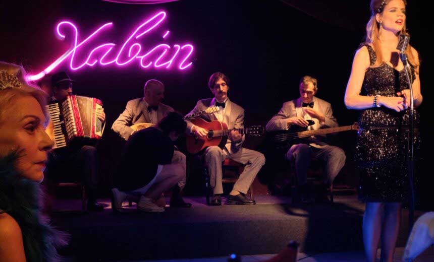 ΑΓΡΙΕΣ ΜΕΛΙΣΣΕΣ ΔΡΟΣΩ