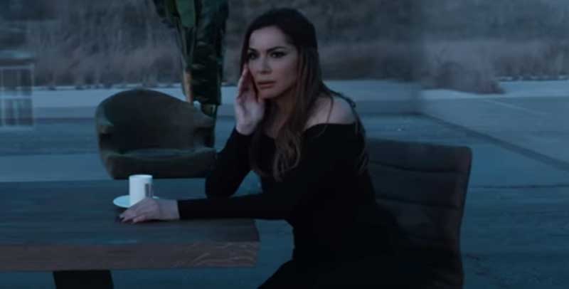 ΔΕΣΠΟΙΝΑ ΒΑΝΔΗ - ΠΕΤΡΑ