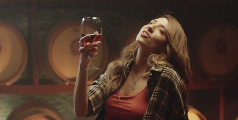 ΑΛΕΞΑΝΔΡΑ ΜΠΟΥΝΑΤΣΑ